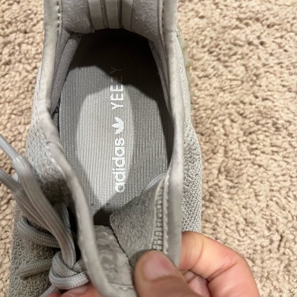 Yeezy Boost 350 V2 Sesame - Picture 3 of 3